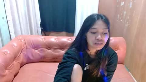 chloe and harlot online show from 15, 12, 2025