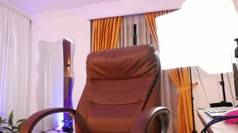Snapshot of chloe_harriss chatting on 24, 4, 2026 Chloe online show from 24, 4, 2026