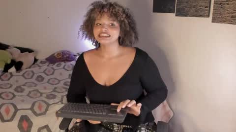 chloe_kisses online show from 6, 4, 2026