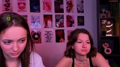 Snapshot of chloe_ley chatting on 7, 7, 2026 chloe_ley online show from 7, 7, 2026