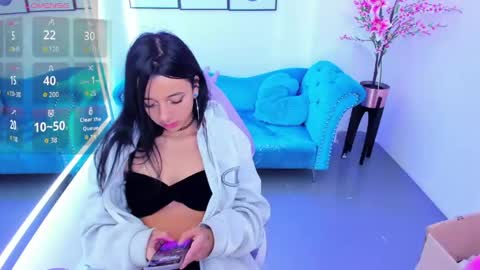 Chloe  online show from 11, 4, 2026