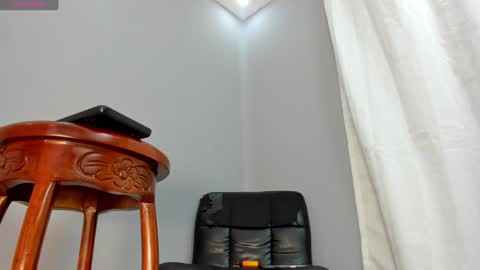 Chloe online show from 6, 12, 2024