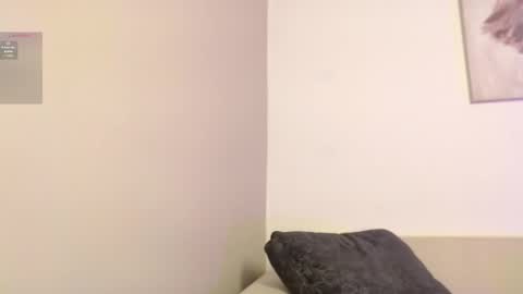 chloe_peach_ online show from 9, 4, 2026