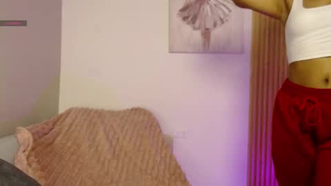 Snapshot of chloe_peach_ chatting on 24, 4, 2026 chloe_peach_ online show from 24, 4, 2026