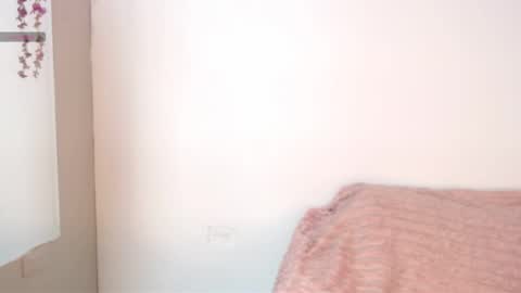 Snapshot of chloe_peach_ chatting on 27, 5, 2026 chloe_peach_ online show from 27, 5, 2026