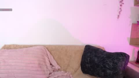 Snapshot of chloe_peach_ chatting on 29, 5, 2026 chloe_peach_ online show from 29, 5, 2026