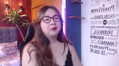 Snapshot of chloe_prg chatting on 17, 2, 2025 chloe_prg online show from 17, 2, 2025