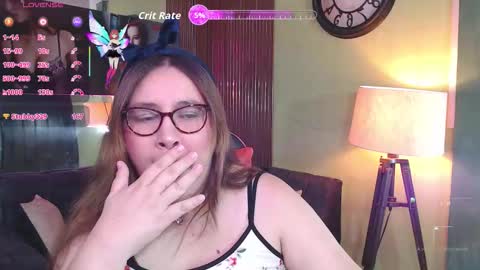 Snapshot of chloe_prg chatting on 18, 9, 2025 chloe_prg online show from 18, 9, 2025