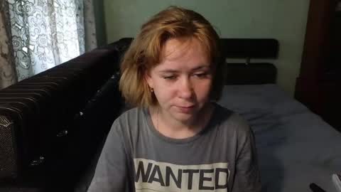 Snapshot of chloe_roo chatting on 6, 7, 2026 Mila online show from 6, 7, 2026