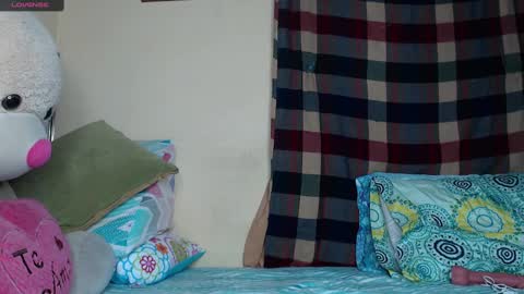 Chloe  online show from 20, 1, 2025