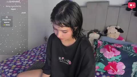 Snapshot of chloe_watson_ chatting on 23, 6, 2026 online show from 23, 6, 2026