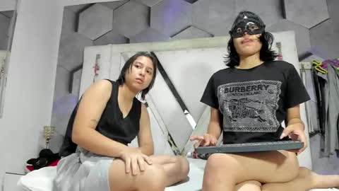 Snapshot of chloeandterra chatting on 11, 5, 2026 chloeandterra online show from 11, 5, 2026