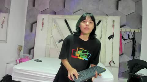 Snapshot of chloeandterra chatting on 1, 6, 2026 chloeandterra online show from 1, 6, 2026