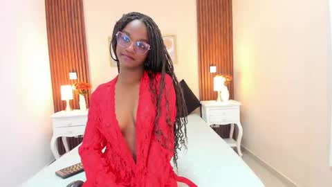 CHLOE online show from 11, 2, 2026