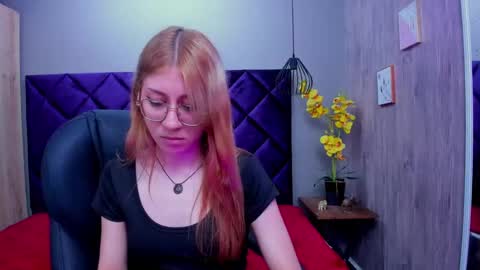 chloecampbell03 online show from 9, 10, 2025
