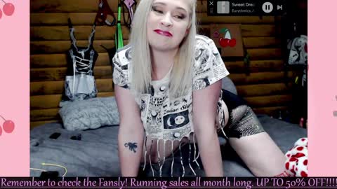 Snapshot of chloeerose2000 chatting on 24, 1, 2025 ChloeeRose online show from 24, 1, 2025