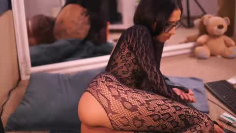 Snapshot of chloeobrilx chatting on 23, 4, 2026 Chlo online show from 23, 4, 2026