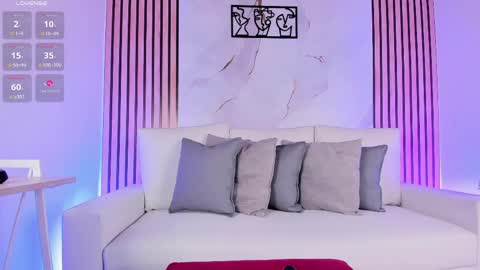 Chloe  online show from 18, 3, 2026