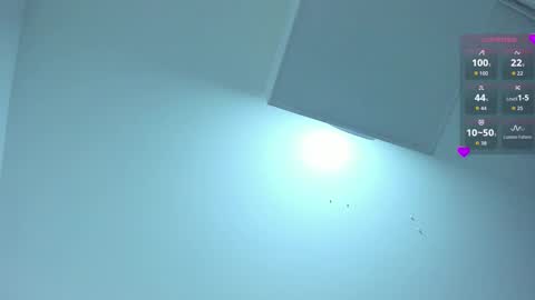 Chloe  online show from 17, 12, 2025