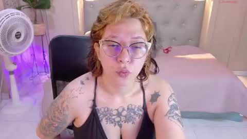 Snapshot of chloerossee chatting on 28, 6, 2026 Chloe rosse online show from 28, 6, 2026
