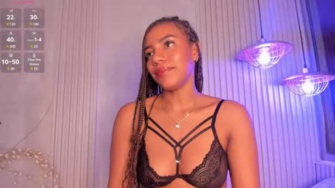 Snapshot of chloetaylorr_ chatting on 19, 12, 2024 CHLOE online show from 19, 12, 2024