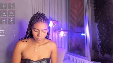 Snapshot of chloetaylorr_ chatting on 21, 12, 2024 CHLOE online show from 21, 12, 2024