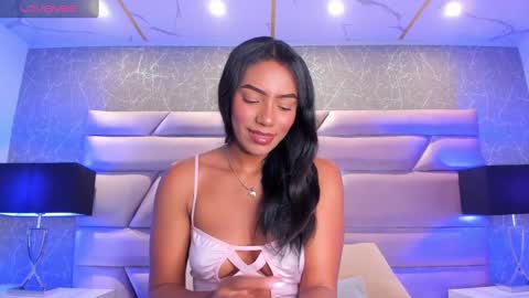 Snapshot of chloetaylorr_ chatting on 24, 2, 2025 CHLOE online show from 24, 2, 2025