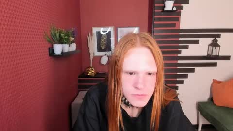 Snapshot of chloevalentinee chatting on 4, 10, 2025 Chloe online show from 4, 10, 2025