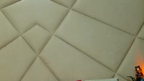 Chloe Vee online show from 11, 1, 2026