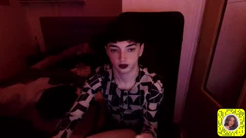 chloevenommm online show from 19, 4, 2026