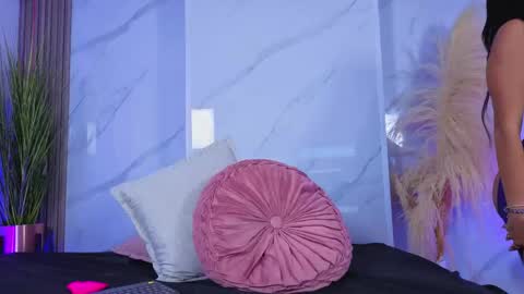 Snapshot of chlooee_ chatting on 6, 6, 2026 Chlooe online show from 6, 6, 2026