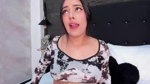 Chloe Scott online show from 31, 10, 2025