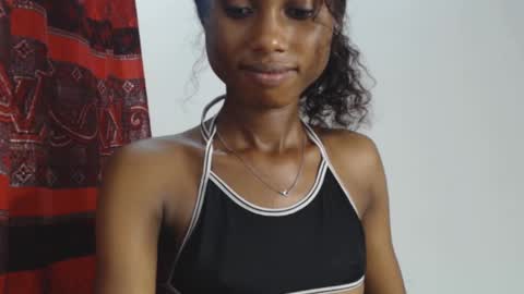 Snapshot of choco_petitqueen chatting on 6, 12, 2024 choco_petitqueen online show from 6, 12, 2024