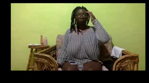 Snapshot of chocolate808 chatting on 3, 12, 2024 Exotic Chocolate online show from 3, 12, 2024