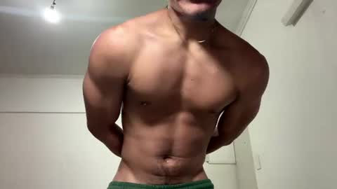 Snapshot of chocolate_sex436778 chatting on 1, 7, 2026 thiango online show from 1, 7, 2026