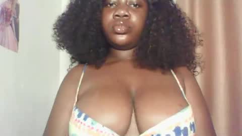 chocolateassgirl61 online show from 26, 9, 2025