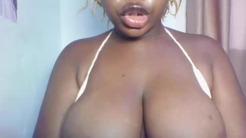 chocolateassgirl61 online show from 27, 3, 2026