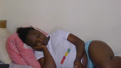 Snapshot of chocolateebonyxo chatting on 2, 8, 2026 Chocolate Ebony online show from 2, 8, 2026