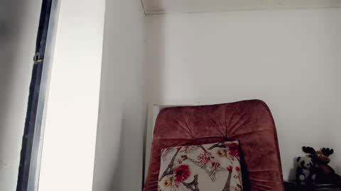 chocolatetriplex online show from 12, 9, 2025