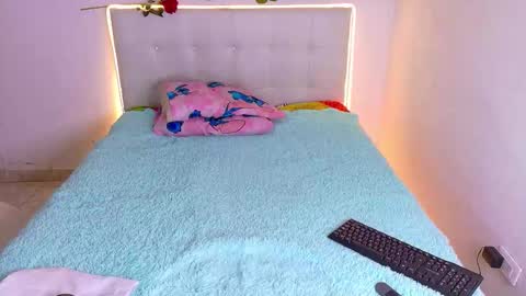   online show from 20, 11, 2025