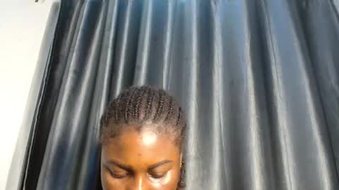 chocoslut22 online show from 27, 10, 2025