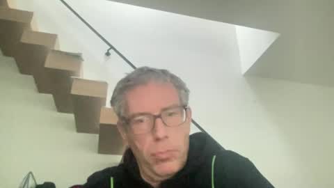 choupipat1 online show from 27, 2, 2025