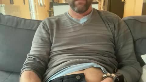 Snapshot of chris13abcd chatting on 25, 11, 2025 chris13abcd online show from 25, 11, 2025