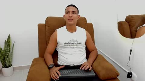 Snapshot of chris_arthus chatting on 24, 6, 2026 Chris online show from 24, 6, 2026