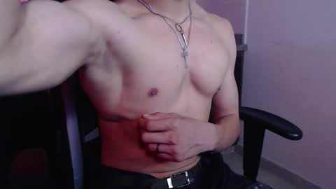 Snapshot of chris_evans27 chatting on 6, 11, 2025 Chris Evans online show from 6, 11, 2025