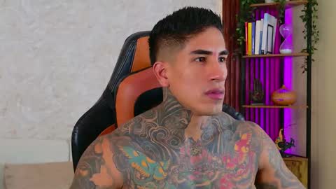 chris reilly online show from 23, 11, 2025