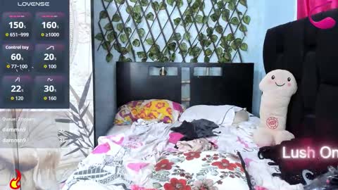 Snapshot of chris_shemale chatting on 18, 11, 2025 chris online show from 18, 11, 2025