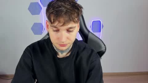 Chris Tyson online show from 23, 12, 2024