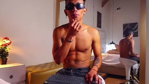 Snapshot of chris_weell chatting on 4, 12, 2024 Chris Weell online show from 4, 12, 2024