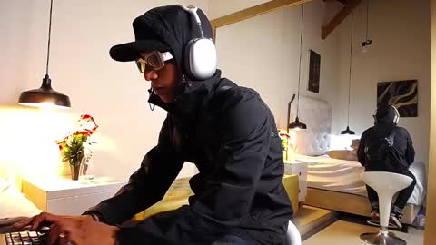 Snapshot of chris_weell chatting on 7, 12, 2024 Chris Weell online show from 7, 12, 2024